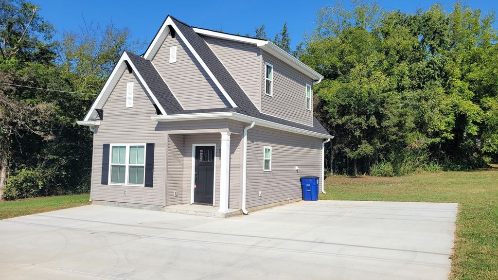 215 Coney Island Rd, Shelbyville, TN 37160