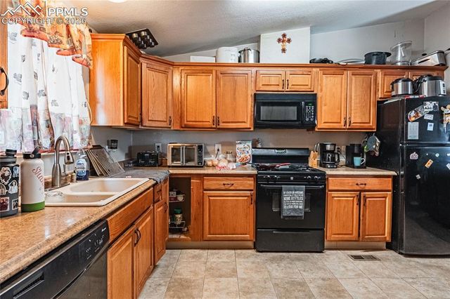 735 E Vermijo Avenue, Colorado Springs, CO 80903