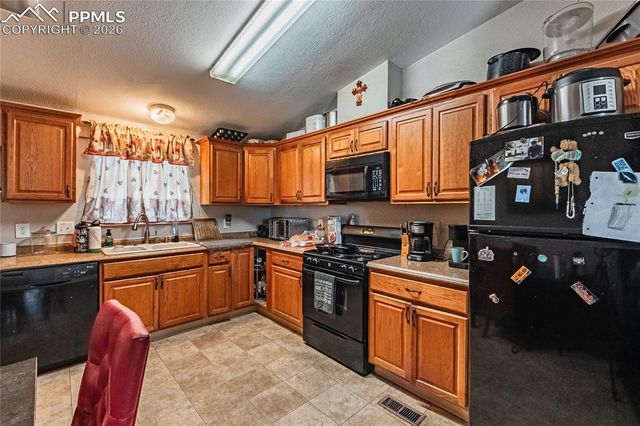 735 E Vermijo Avenue, Colorado Springs, CO 80903