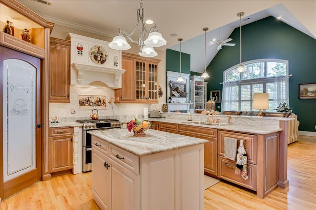 109 Foxhound Run Road, Aiken, SC 29803