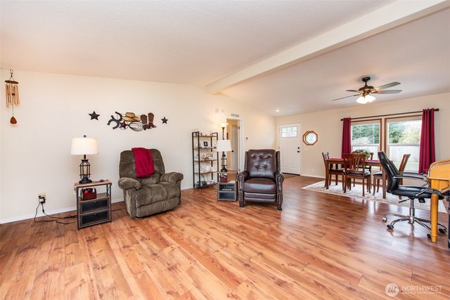571 Lewis Road, Port Angeles, WA 98362