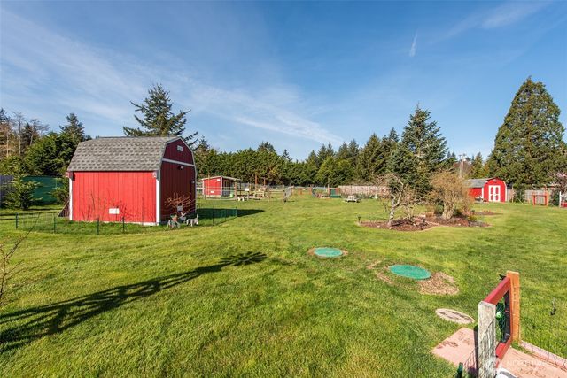 571 Lewis Road, Port Angeles, WA 98362