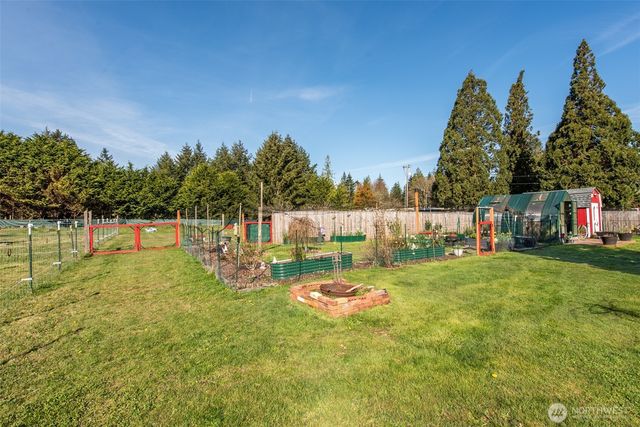 571 Lewis Road, Port Angeles, WA 98362