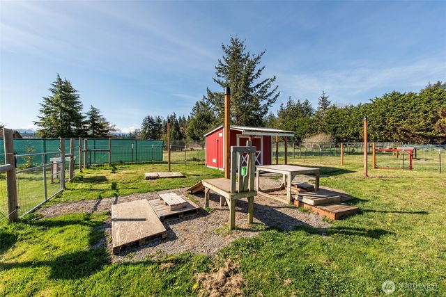 571 Lewis Road, Port Angeles, WA 98362