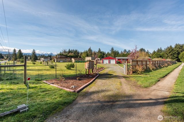571 Lewis Road, Port Angeles, WA 98362