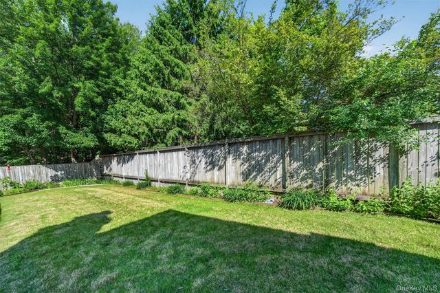 335 Laroe Road, Chester, NY 10918