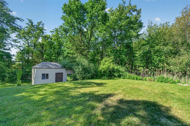 335 Laroe Road, Chester, NY 10918