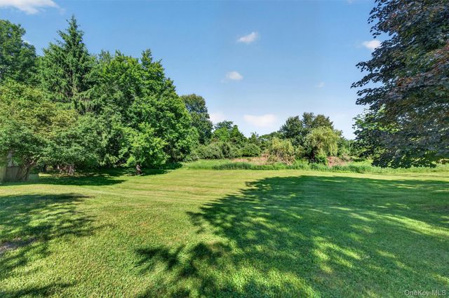 335 Laroe Road, Chester, NY 10918
