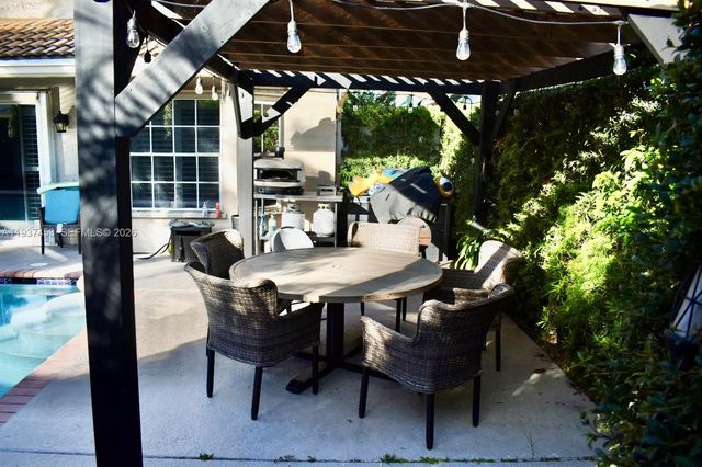 1352 NW 129th Way, Sunrise, FL 33323