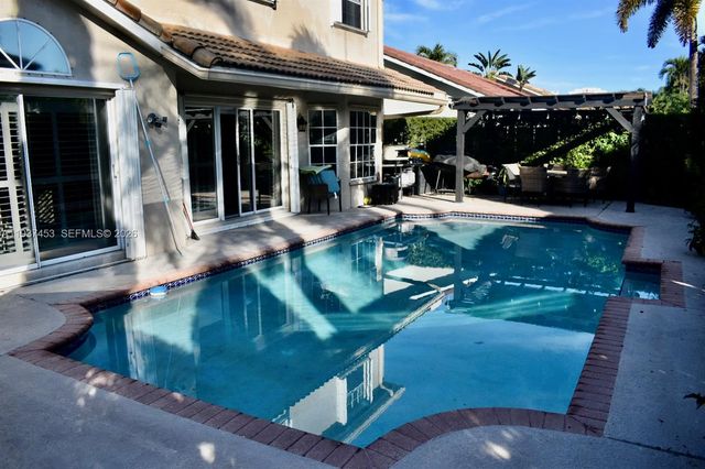 1352 NW 129th Way, Sunrise, FL 33323