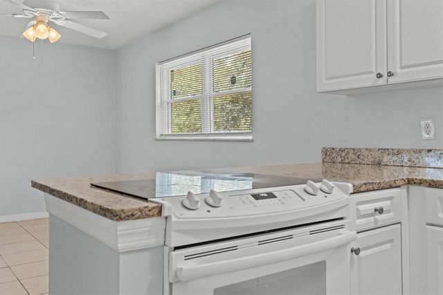 1813 GRIMKE AVENUE, Apopka, FL 32703