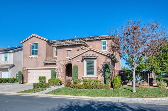 4379 Heritage Avenue, Clovis, CA 93619