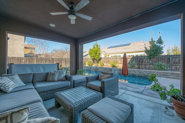 4379 Heritage Avenue, Clovis, CA 93619