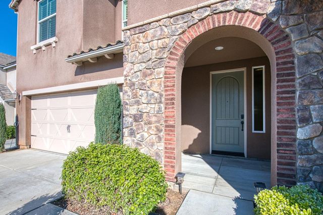 4379 Heritage Avenue, Clovis, CA 93619