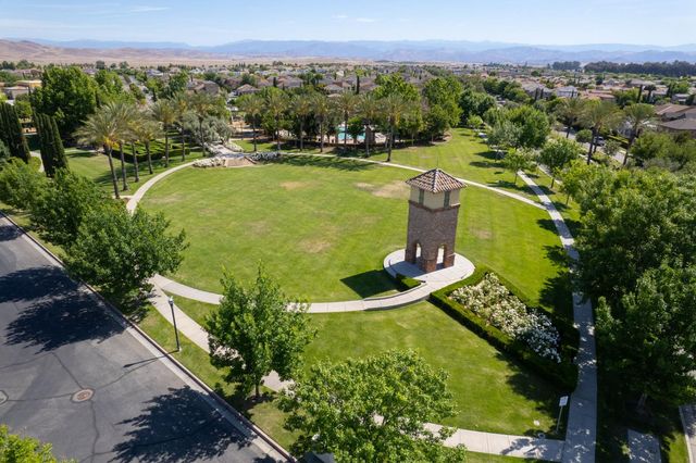 4379 Heritage Avenue, Clovis, CA 93619