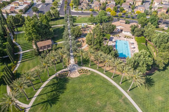 4379 Heritage Avenue, Clovis, CA 93619