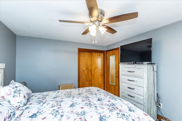 520 Jackson St, Methuen, MA 01844