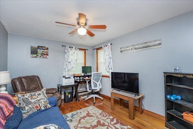 520 Jackson St, Methuen, MA 01844