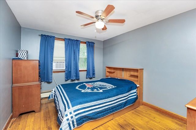 520 Jackson St, Methuen, MA 01844