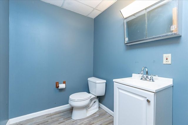 520 Jackson St, Methuen, MA 01844