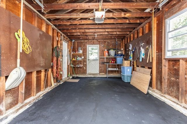 520 Jackson St, Methuen, MA 01844