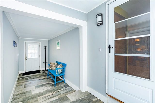 520 Jackson St, Methuen, MA 01844