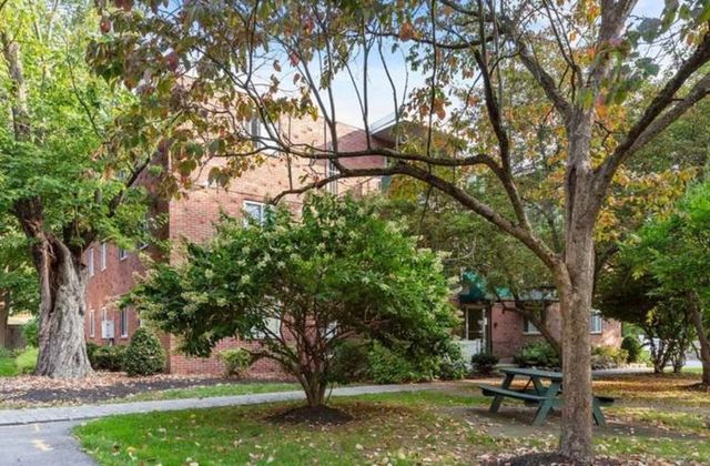 296 Commercial St 21, Braintree, MA 02184