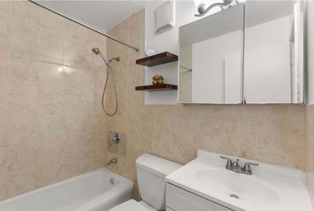 296 Commercial St 21, Braintree, MA 02184