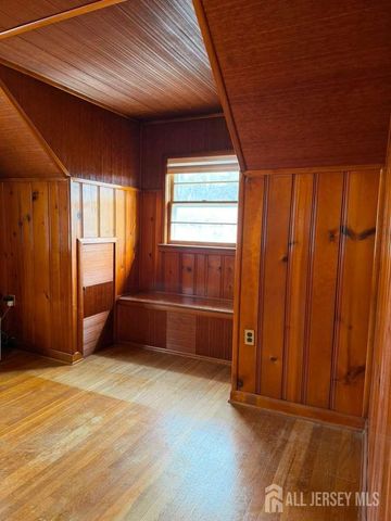 8 Kamm Avenue, South River, NJ 08882