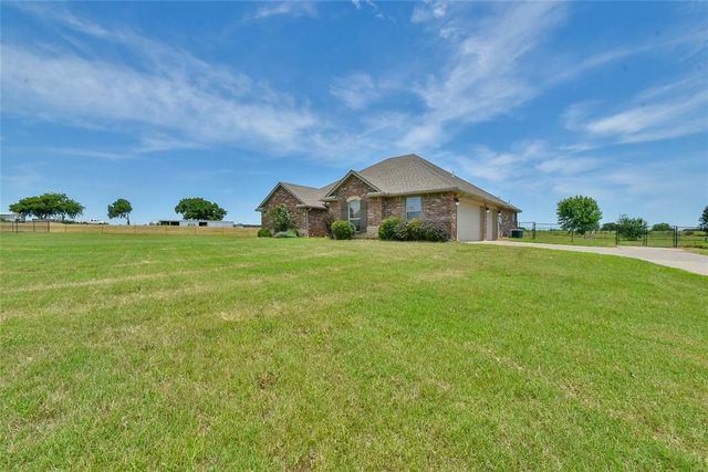 1921 NW 4th Place, Newcastle, OK 73065