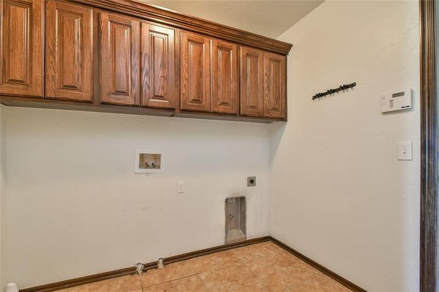 1921 NW 4th Place, Newcastle, OK 73065