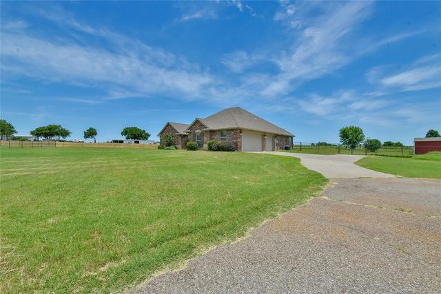 1921 NW 4th Place, Newcastle, OK 73065