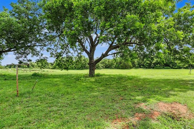 13919 E Maguire Road, Noble, OK 73068