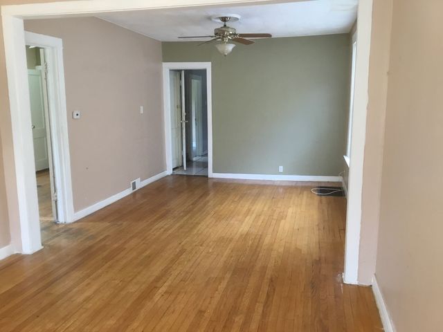 1424 W 72nd Street, Chicago, IL 60636