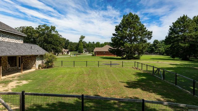 40 Pearson Ridge Road, Greenbrier, AR 72058