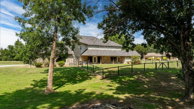 40 Pearson Ridge Road, Greenbrier, AR 72058