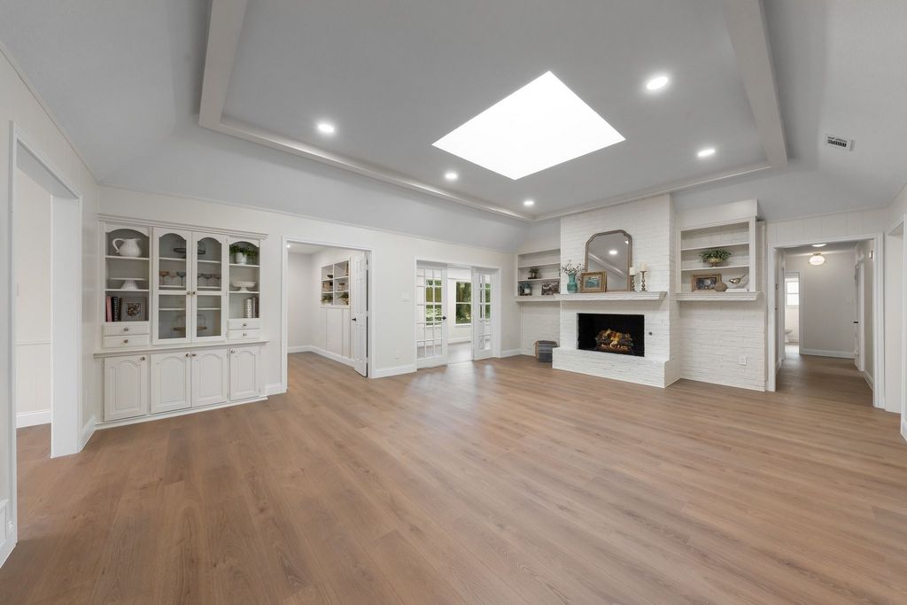 2844 Hurstview Drive, Hurst, TX 76054 — exterior