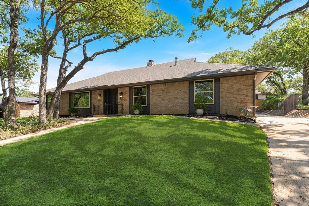 2844 Hurstview Drive, Hurst, TX 76054 — photo 4