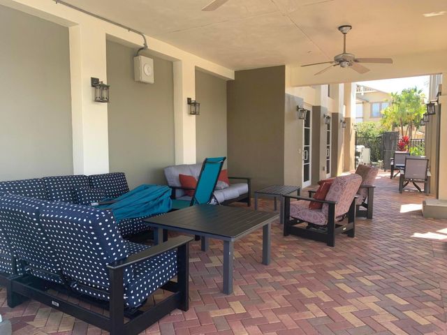 540 Amador Lane 6, West Palm Beach, FL 33401