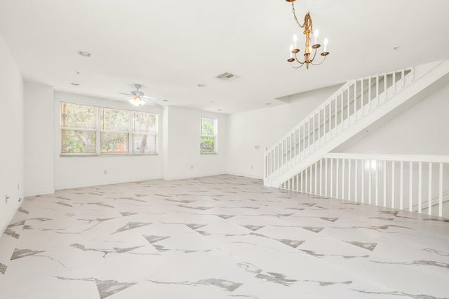 540 Amador Lane 6, West Palm Beach, FL 33401