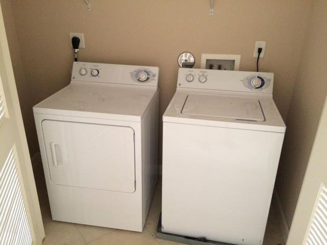 540 Amador Lane 6, West Palm Beach, FL 33401