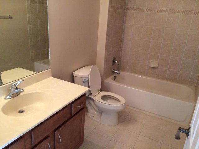 540 Amador Lane 6, West Palm Beach, FL 33401