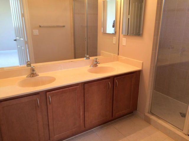 540 Amador Lane 6, West Palm Beach, FL 33401