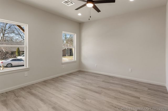 13835 E 27th Place, Tulsa, OK 74134