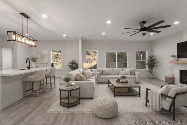 13835 E 27th Place, Tulsa, OK 74134