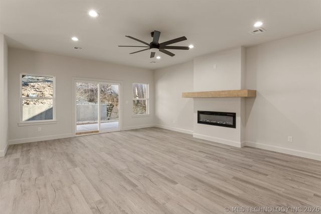 13835 E 27th Place, Tulsa, OK 74134