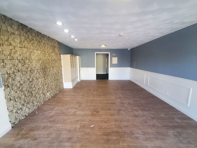 760 Cummins Highway 18, Boston, MA 02126