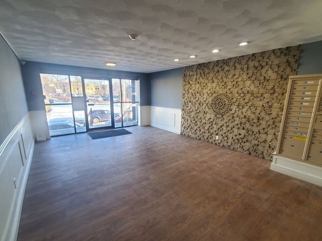 760 Cummins Highway 18, Boston, MA 02126