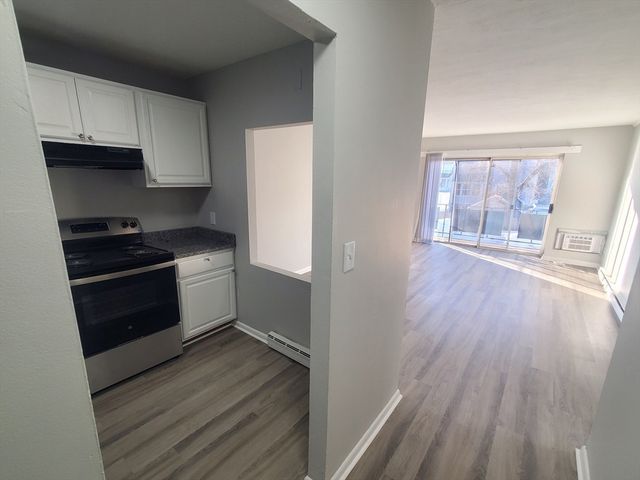 760 Cummins Highway 18, Boston, MA 02126