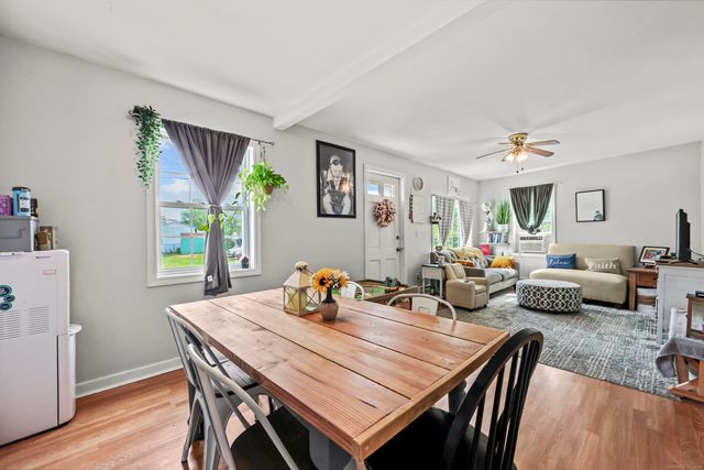 23 Hotchkiss Street, Middletown, CT 06457